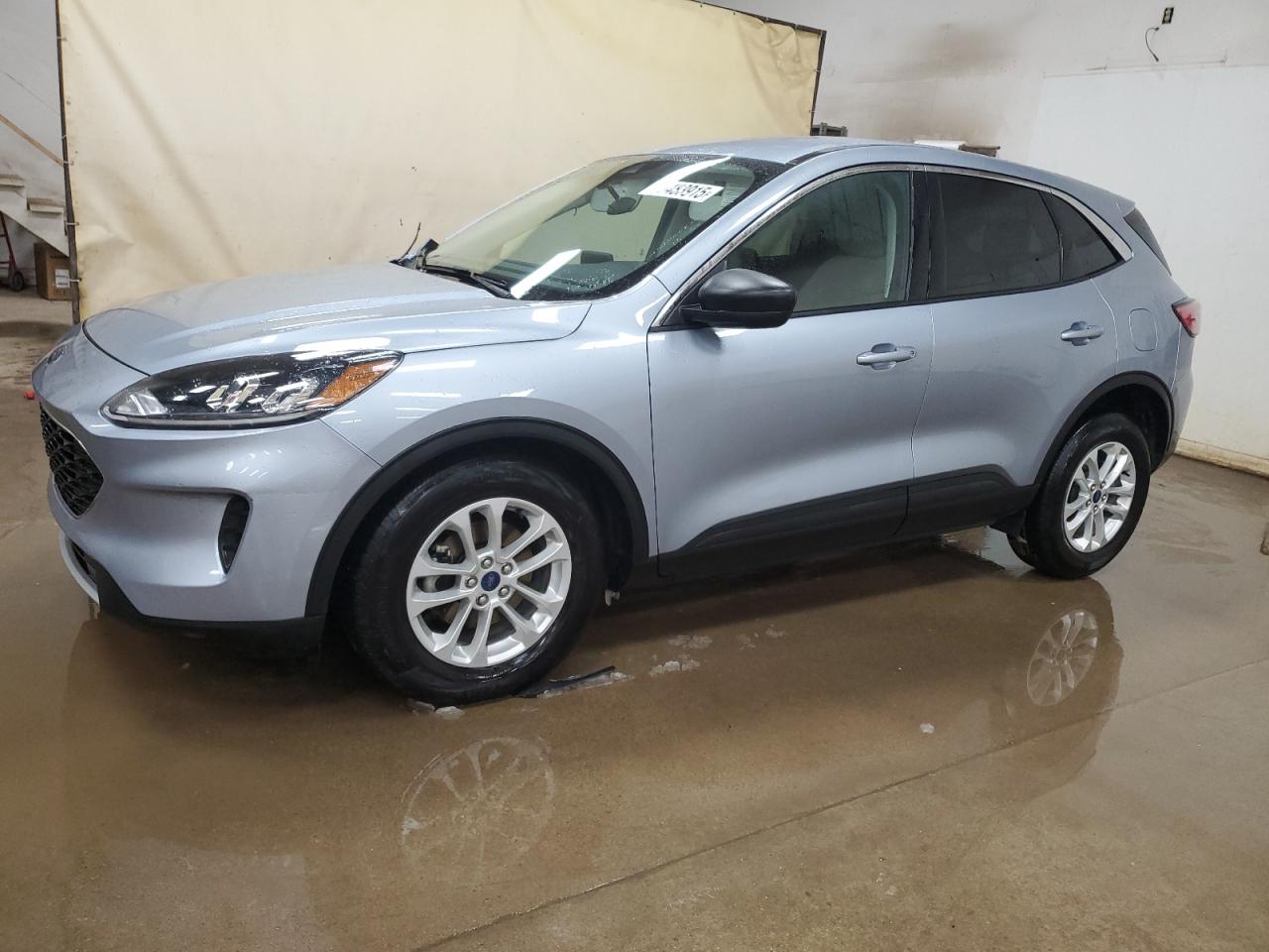 1FMCU9G68NUB70456 FORD ESCAPE 2022