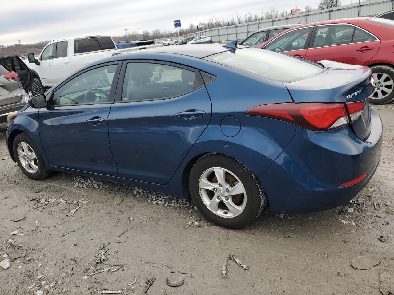 2014 Hyundai Elantra - Image 2