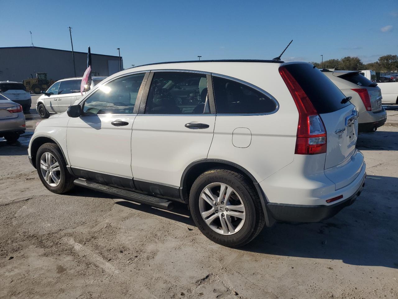 2011 Honda CR-V - Image 2
