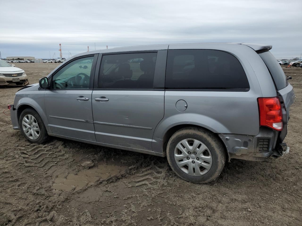 2016 Dodge Caravan - Image 2