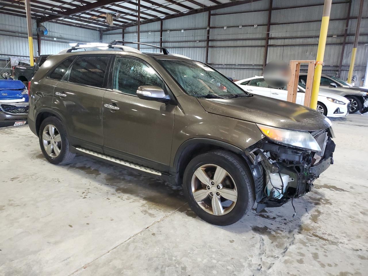 2013 Kia Sorento - Image 4
