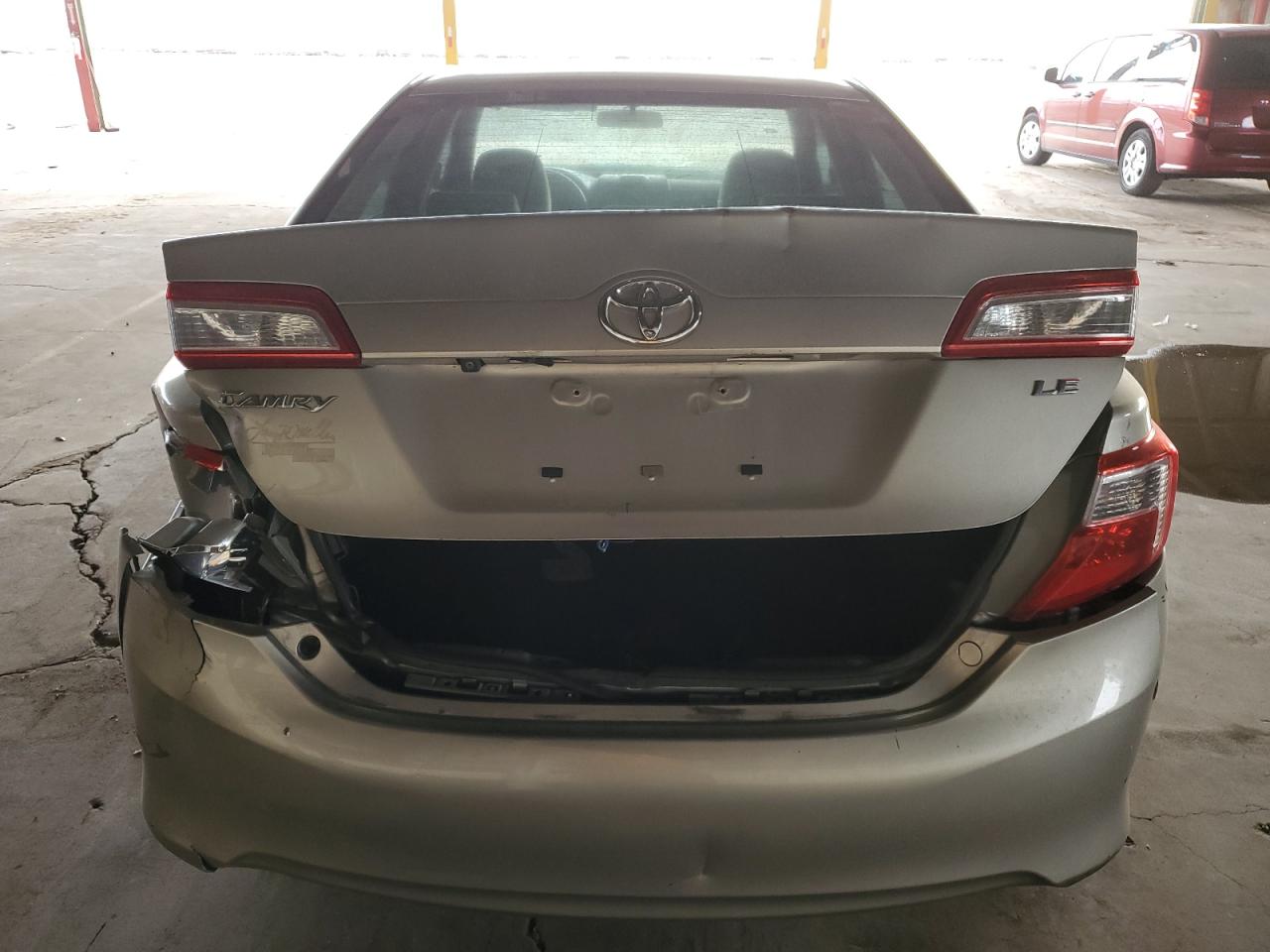 2014 Toyota Camry - Image 6