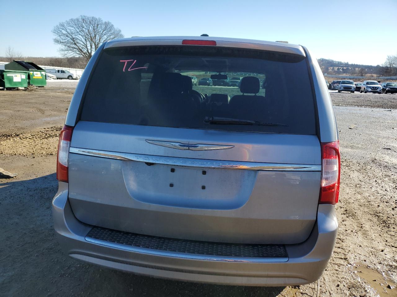 2014 Chrysler Town & Country - Image 6