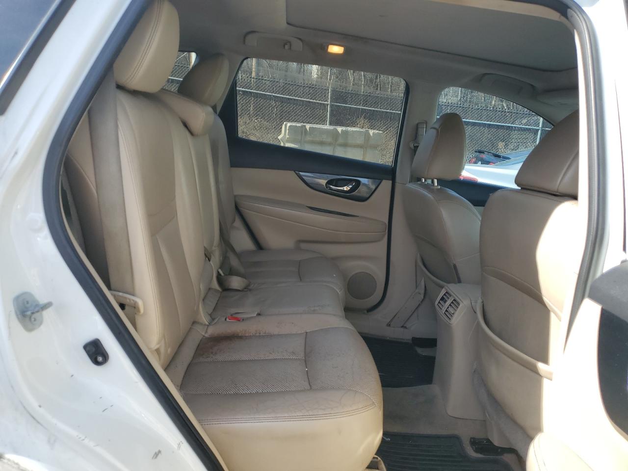 2014 Nissan Rogue - Image 11