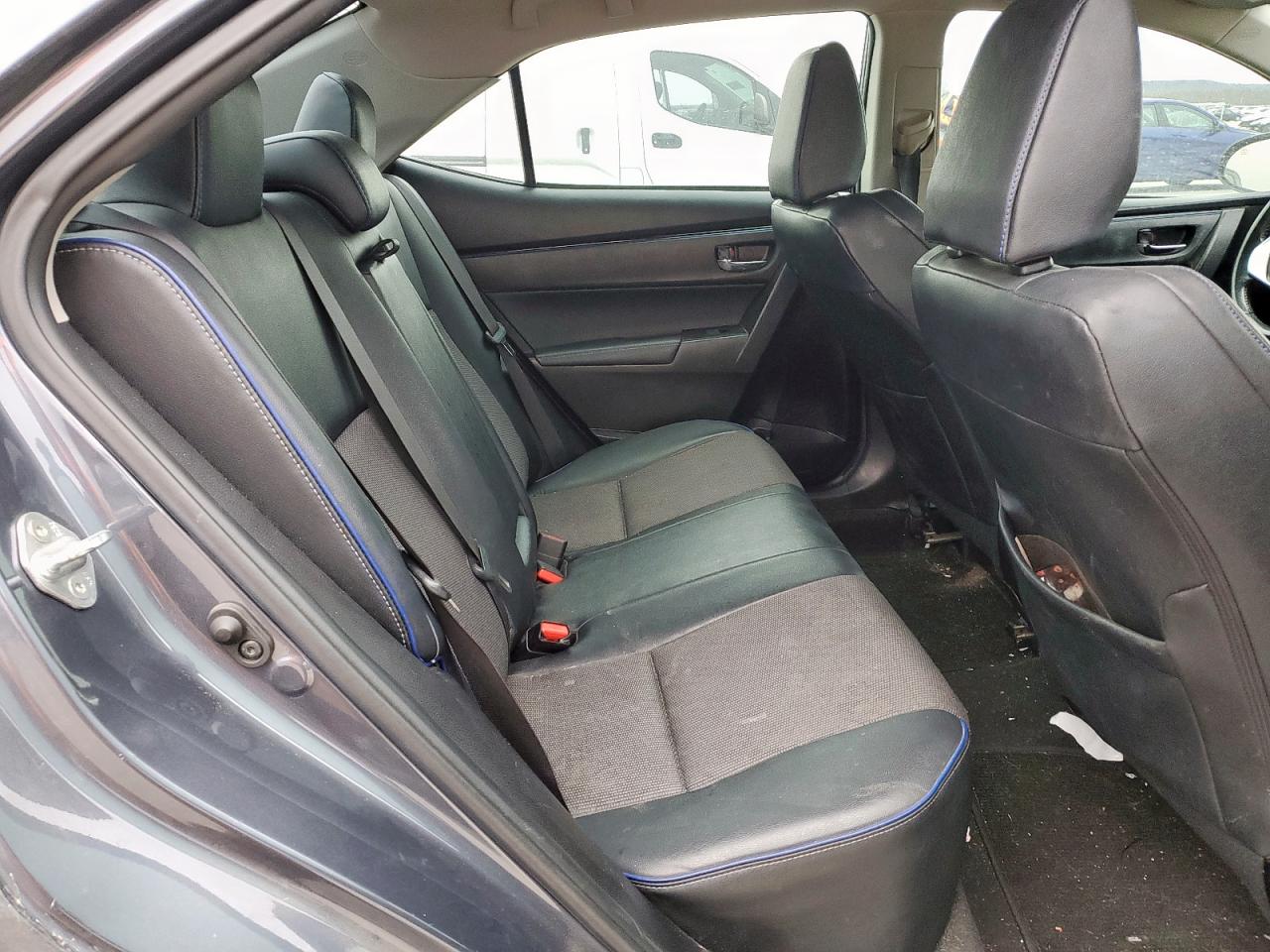 2018 Toyota Corolla - Image 10
