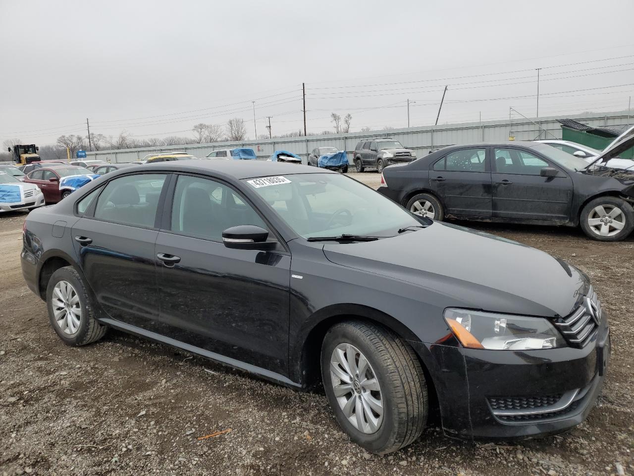 2015 Volkswagen Passat - Image 4