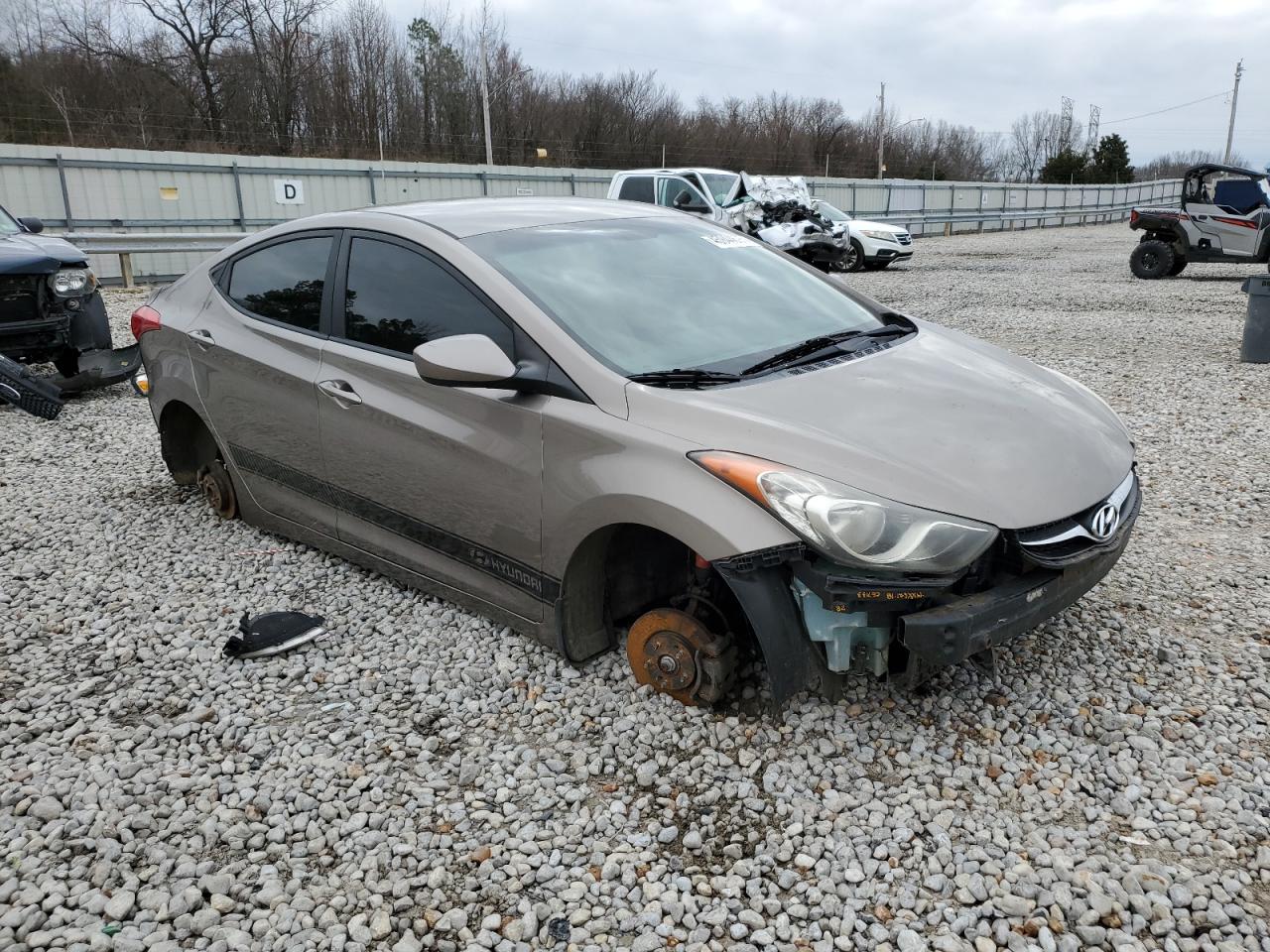 2013 Hyundai Elantra - Image 4