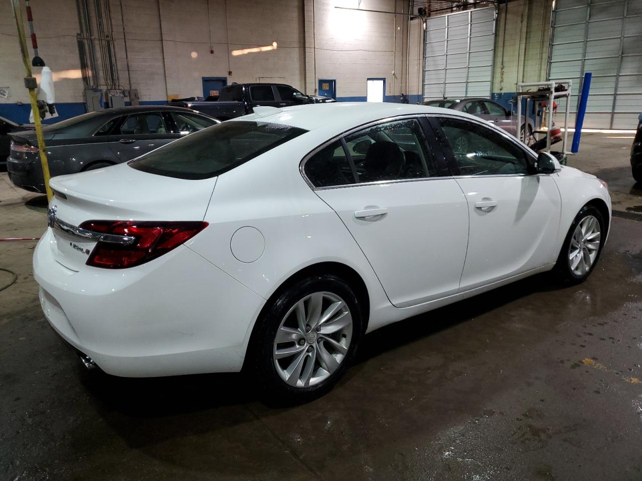 2015 Buick Regal - Image 3
