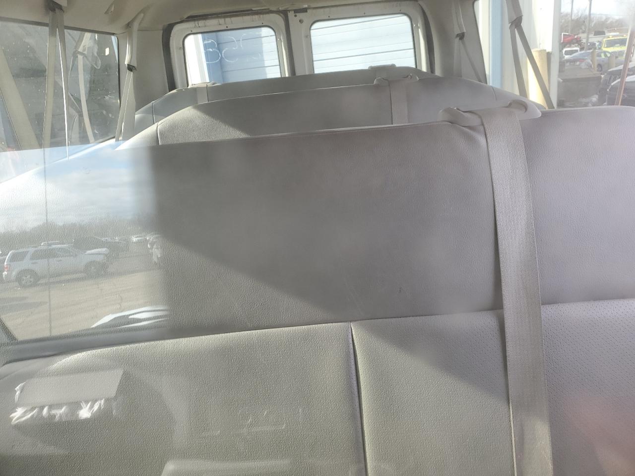 2014 Ford Econoline - Image 10