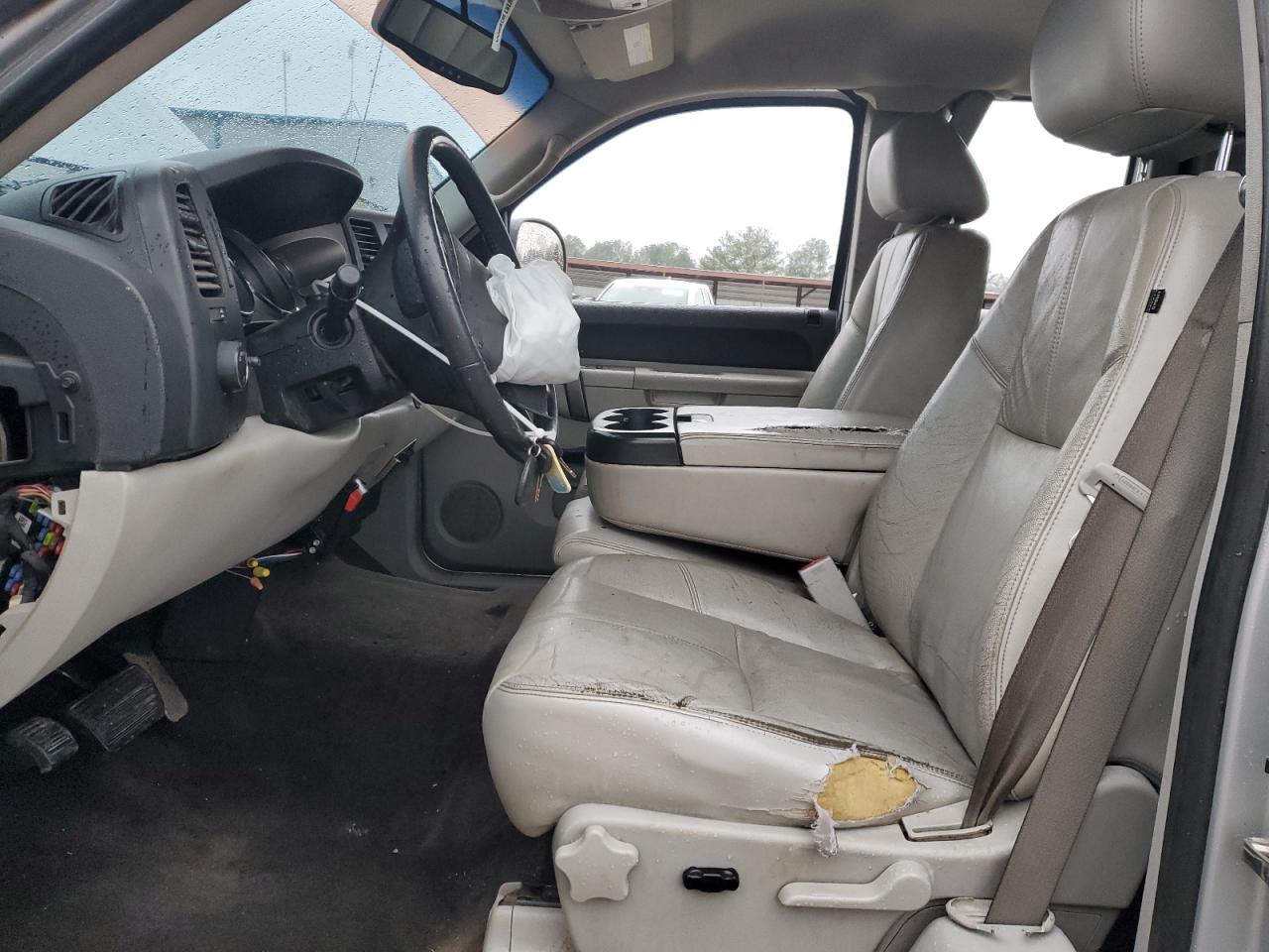 2011 Chevrolet Silverado - Image 7