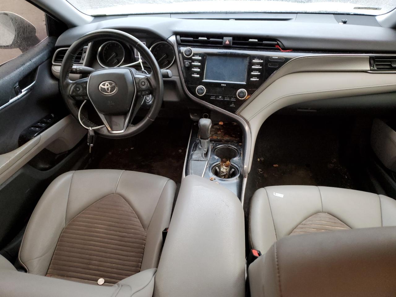 2020 Toyota Camry - Image 8