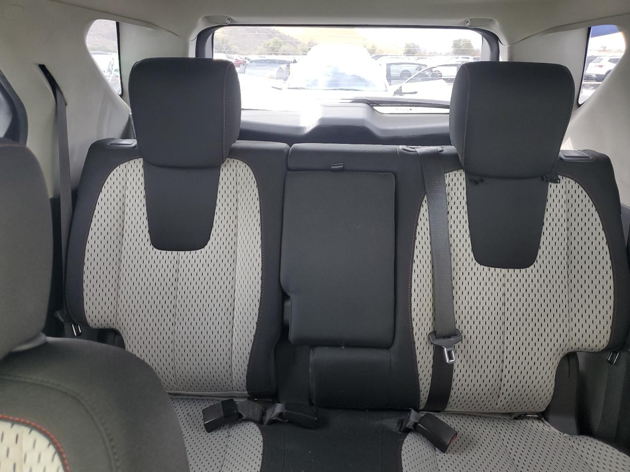 2011 Chevrolet Equinox - Image 10