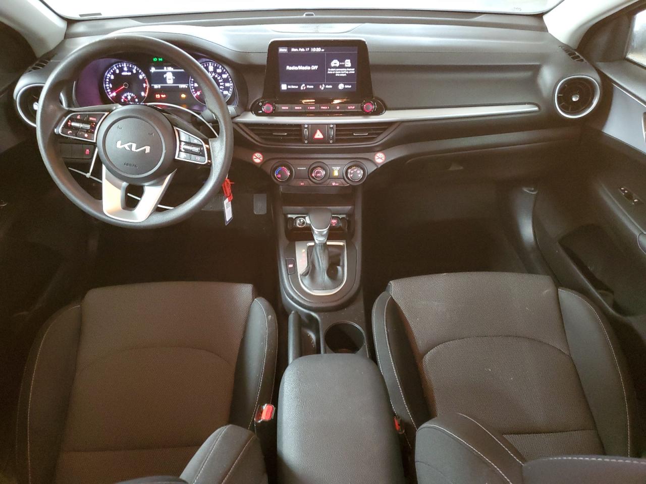 2024 Kia Forte - Image 8