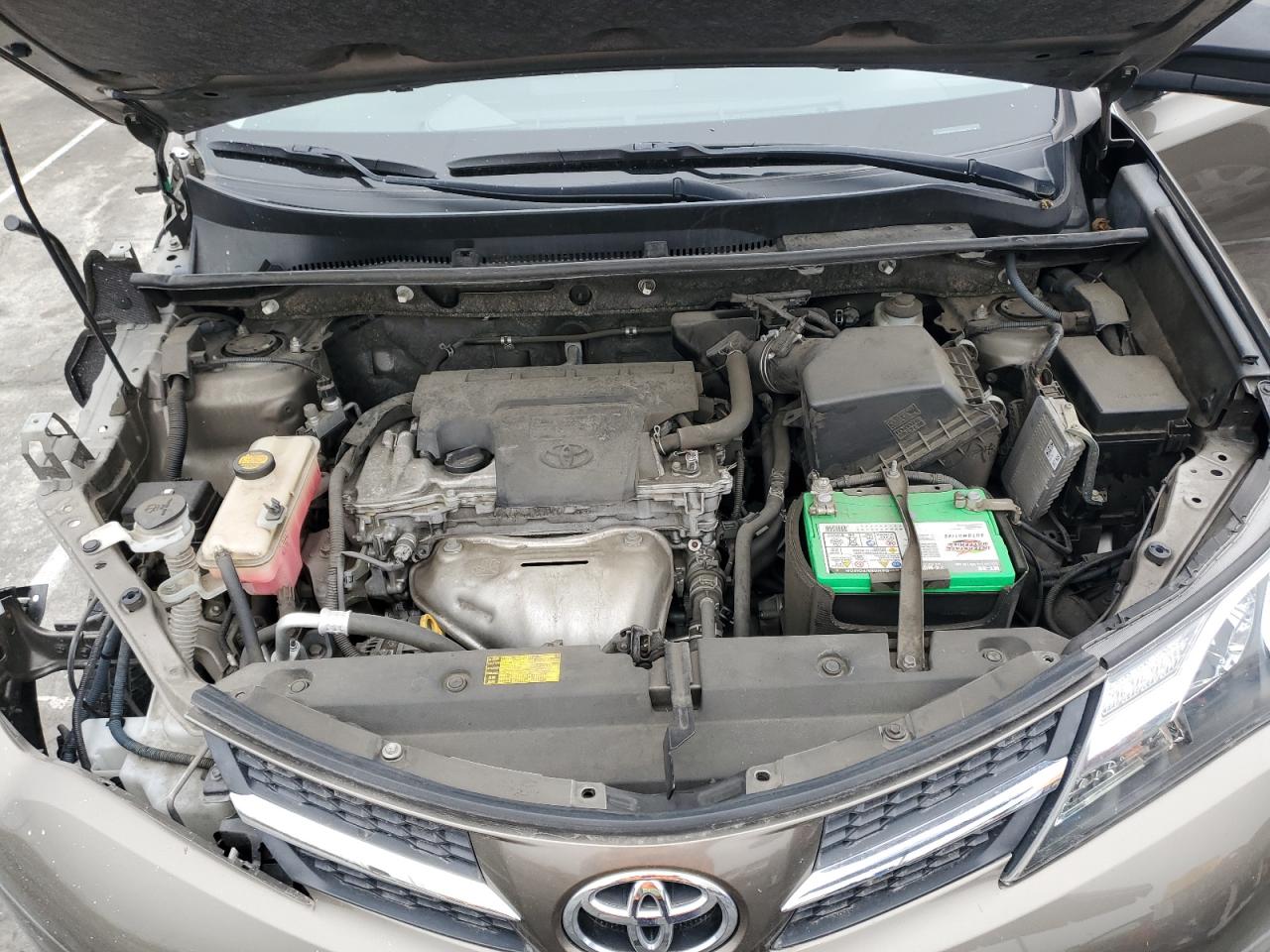 2014 Toyota RAV 4 - Image 12