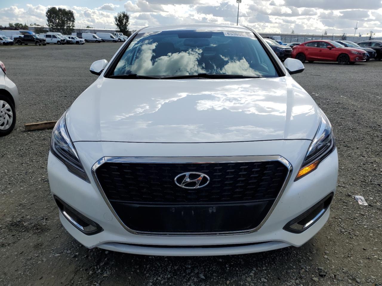 2016 Hyundai Sonata - Image 5