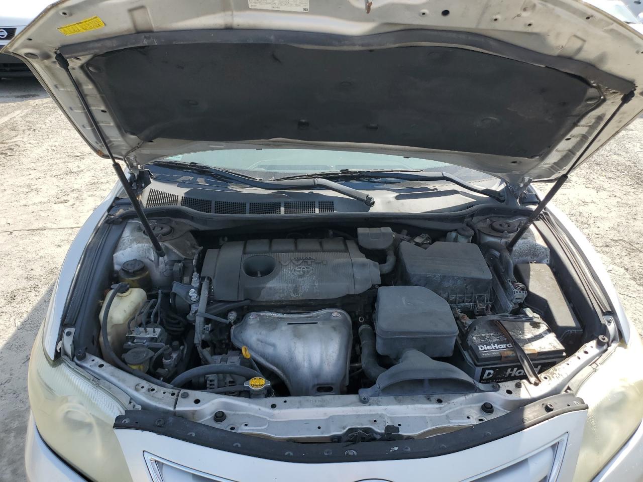 2011 Toyota Camry - Image 11