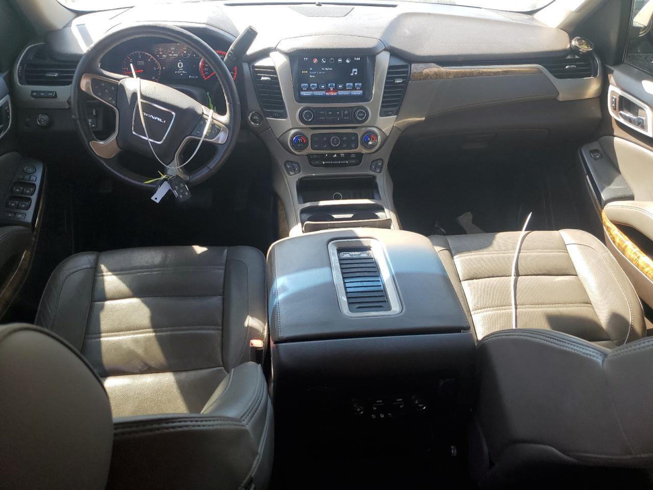 2016 GMC Yukon - Image 8