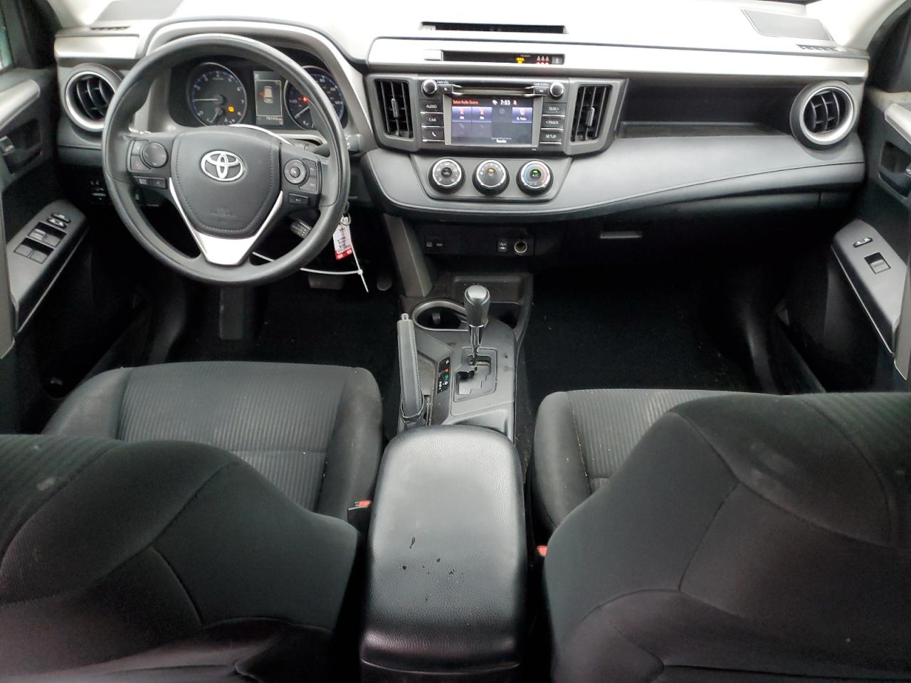 2018 Toyota RAV 4 - Image 8