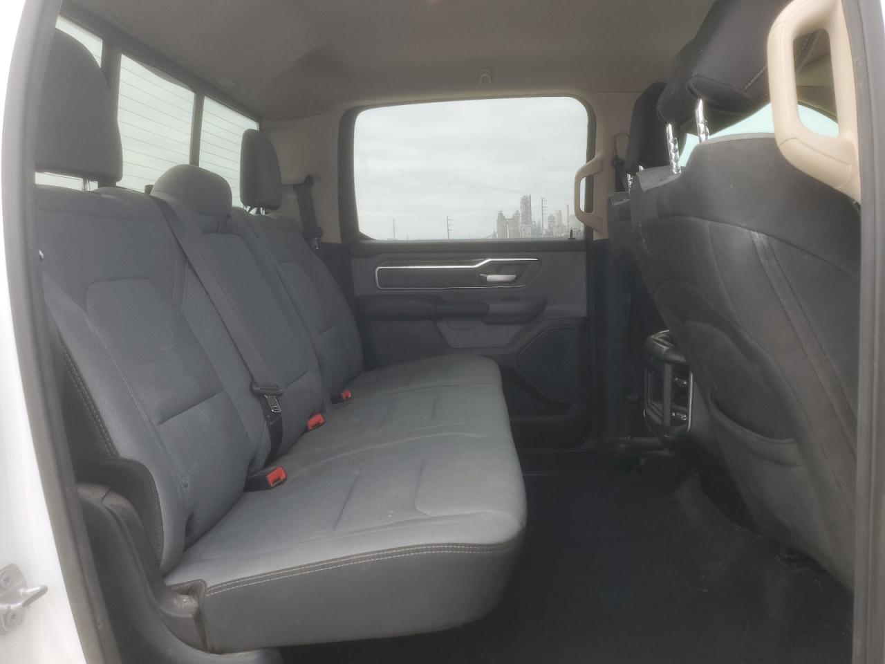 2019 RAM 1500 - Image 10