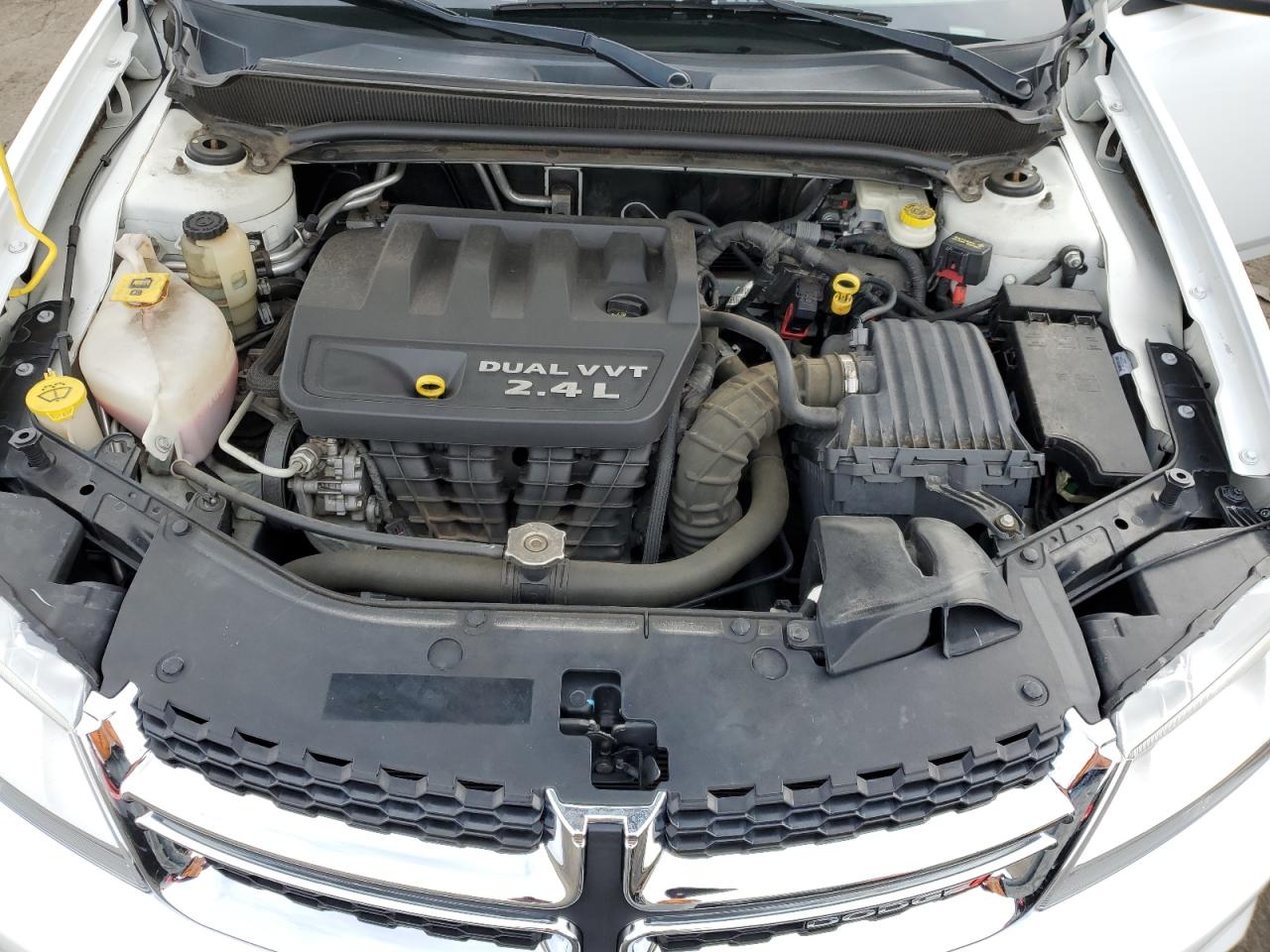 2013 Dodge Avenger - Image 12