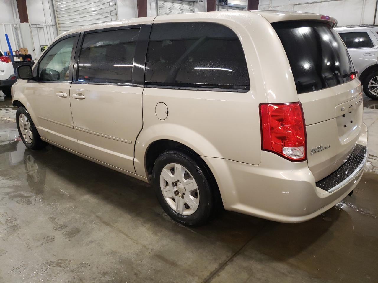 2012 Dodge Caravan - Image 2