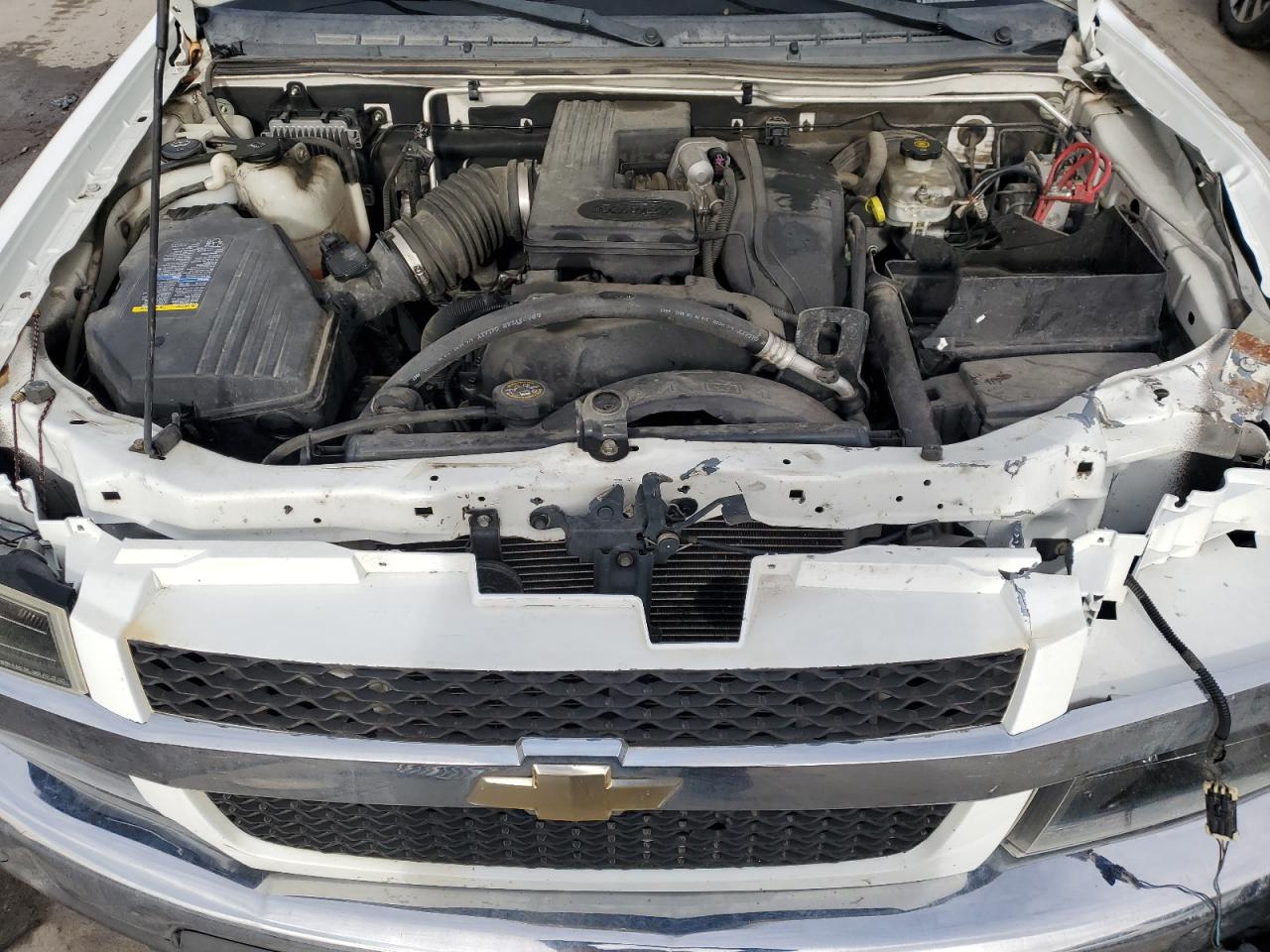 2004 Chevrolet Colorado - Image 11