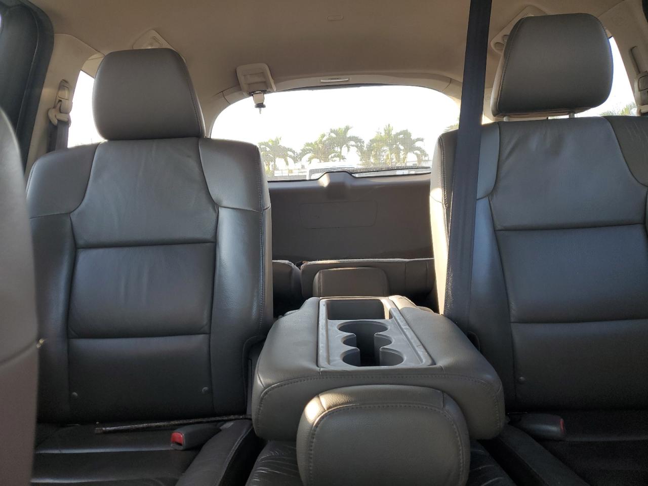2012 Honda Odyssey - Image 10