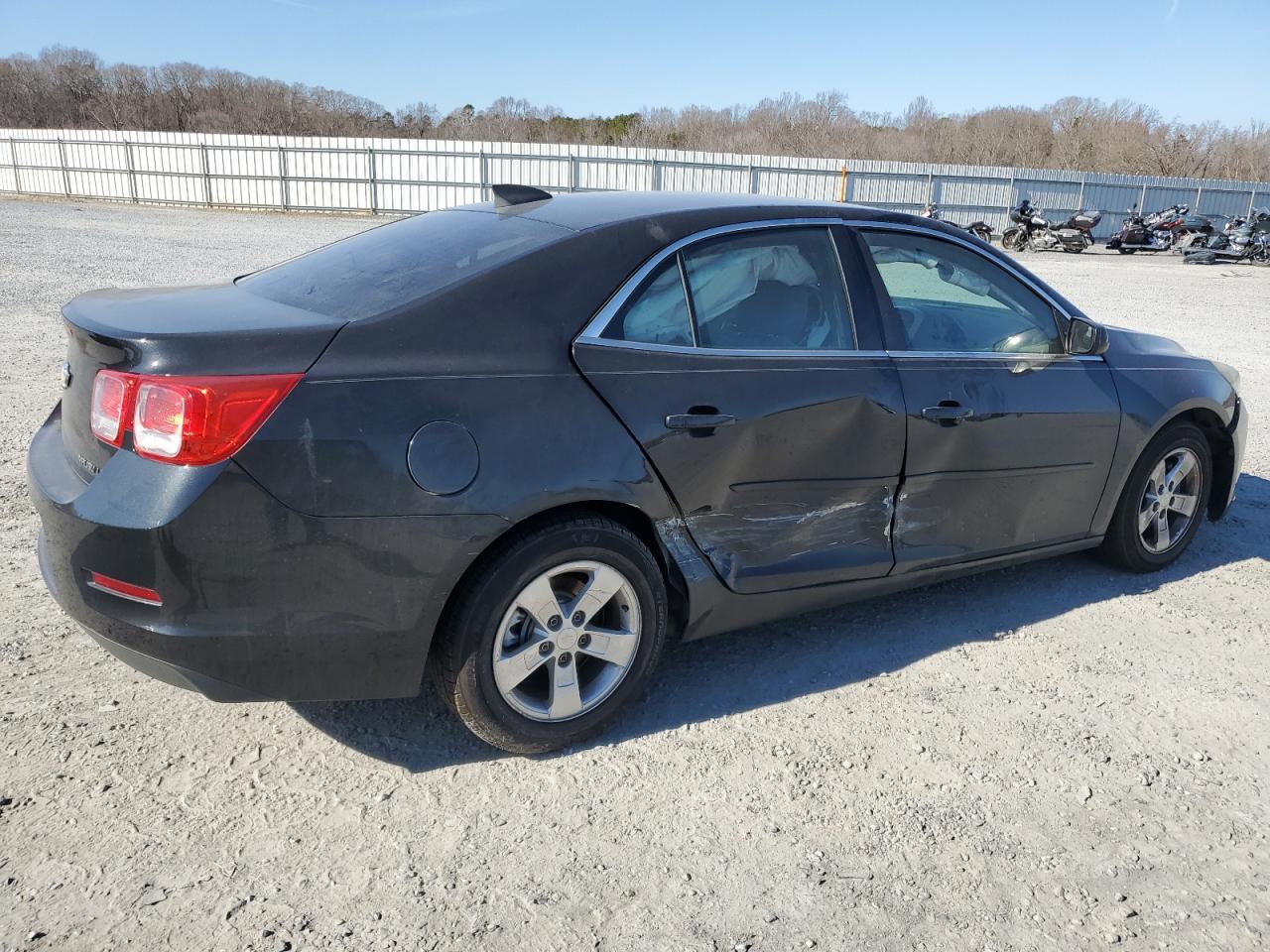 2015 Chevrolet Malibu - Image 3