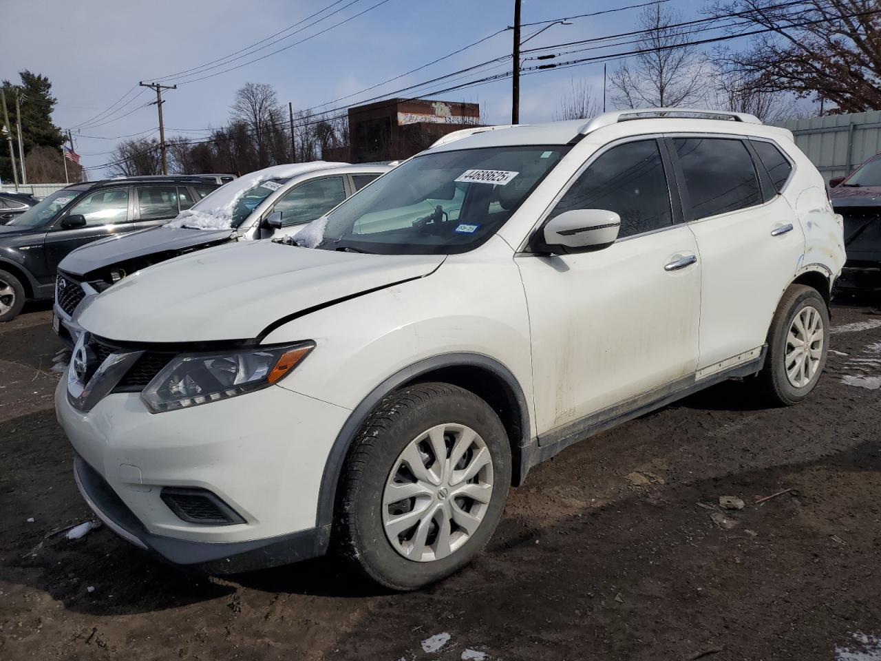 2016 Nissan Rogue - Image 1