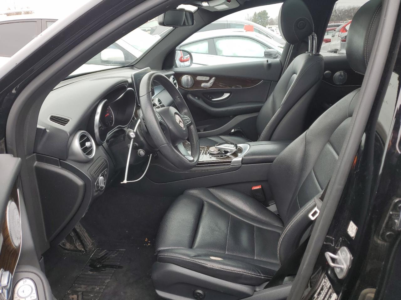 2017 Mercedes-Benz GLC - Image 7