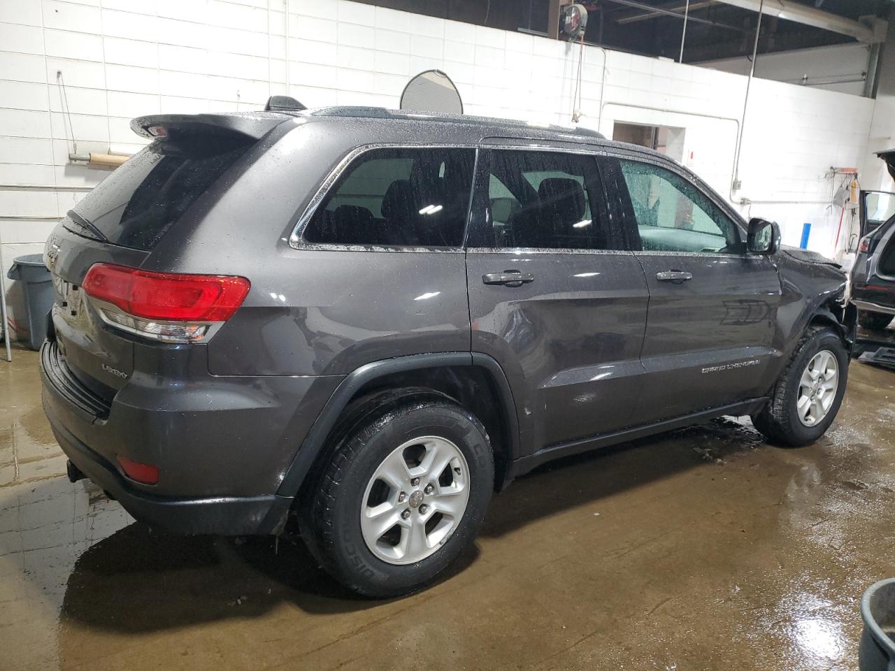 2014 Jeep Grand Cherokee - Image 3