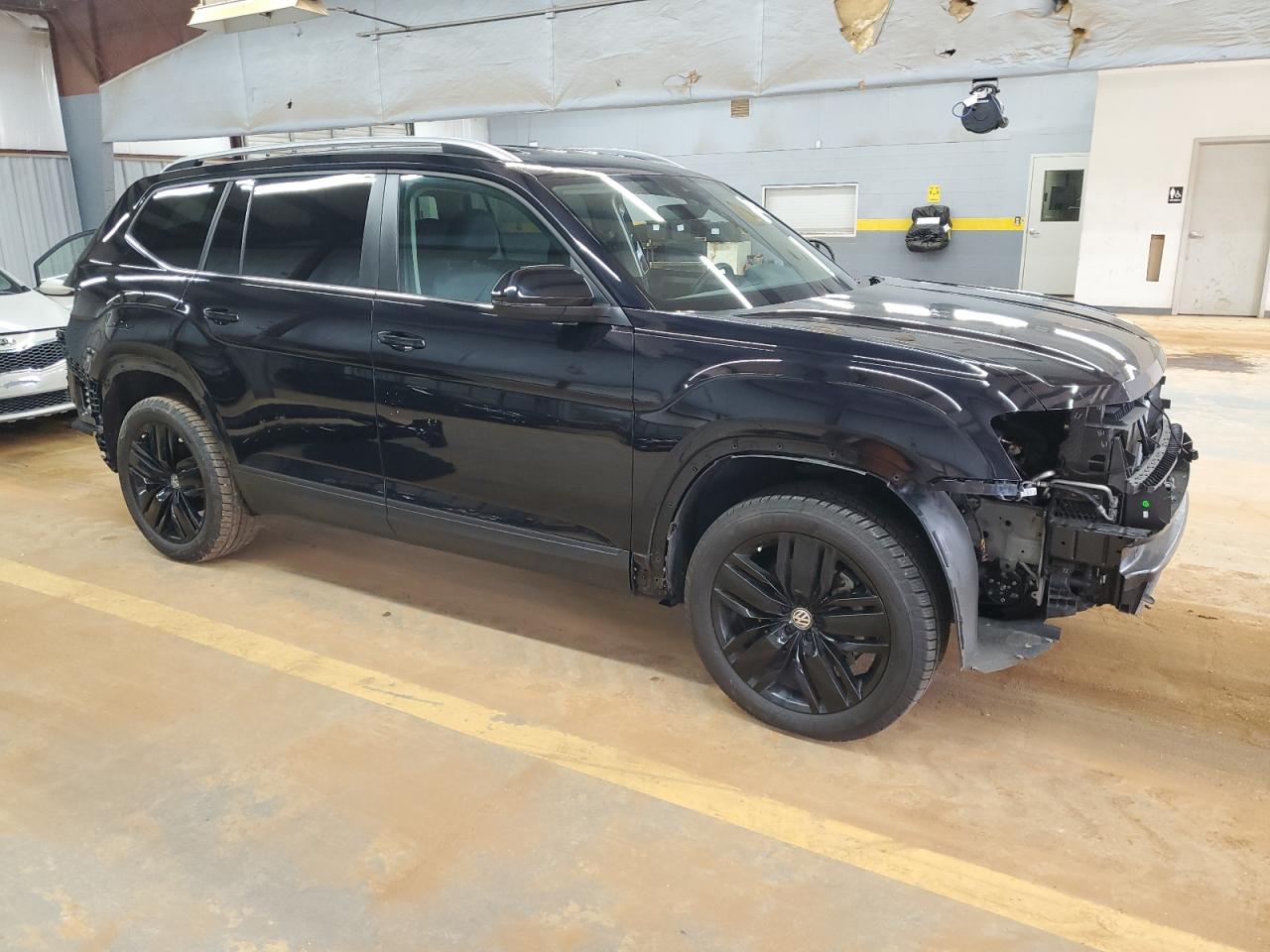 2019 Volkswagen Atlas - Image 4