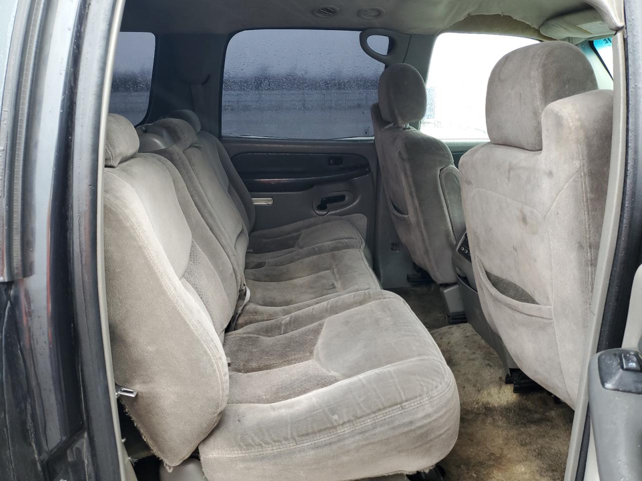 2003 Chevrolet Suburban C1500 VIN: 1GNEC16T03J108824 Lot: 44020305