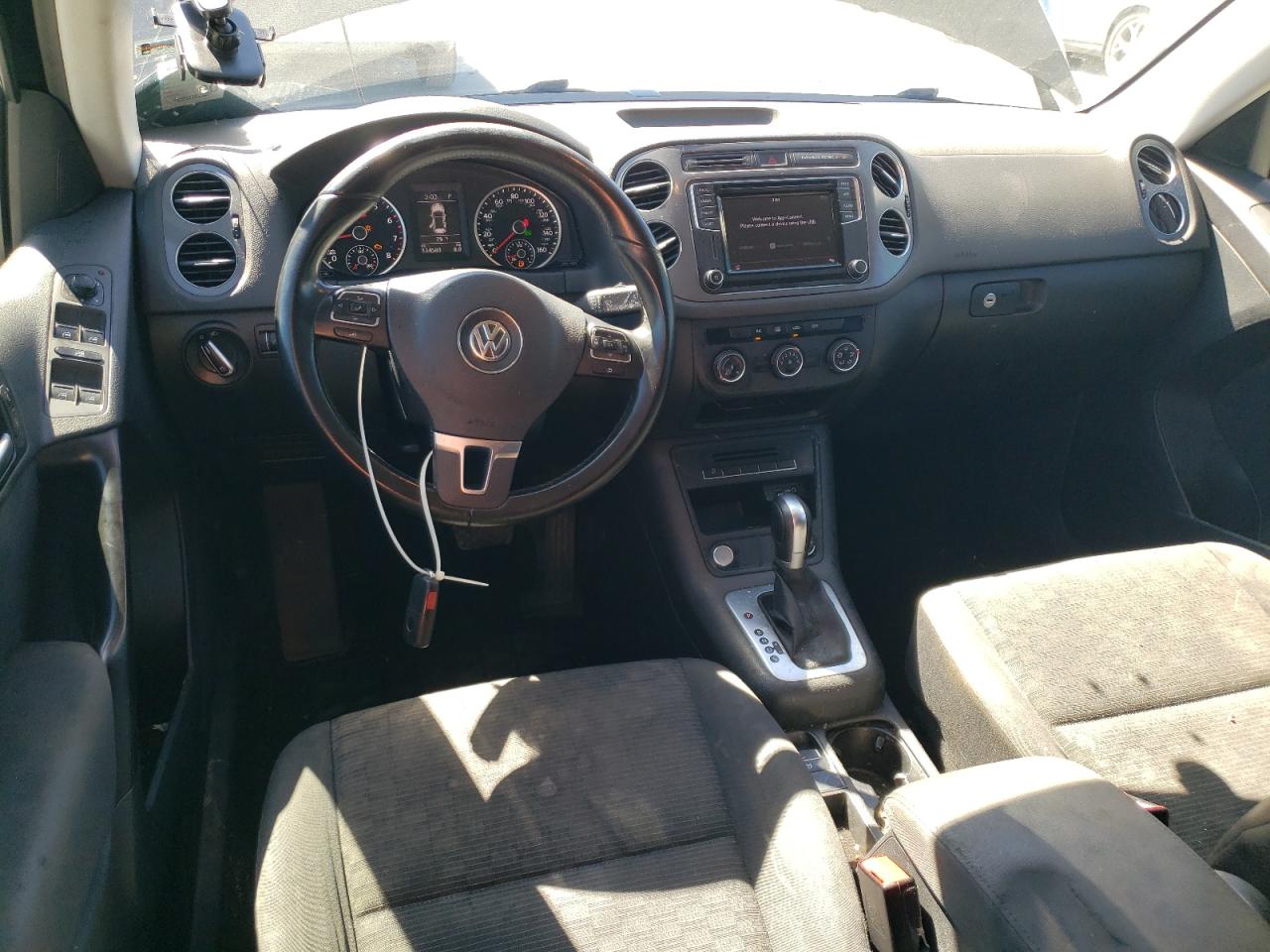 2017 Volkswagen Tiguan - Image 8