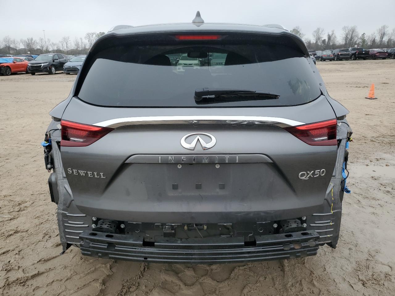 2021 Infiniti QX50 - Image 6