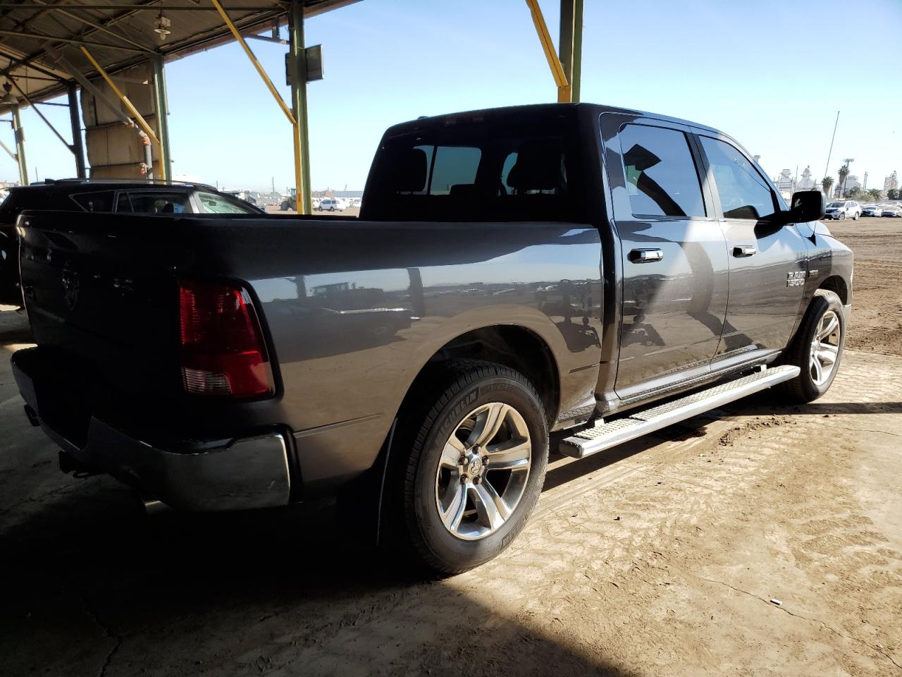 2014 RAM 1500 - Image 3