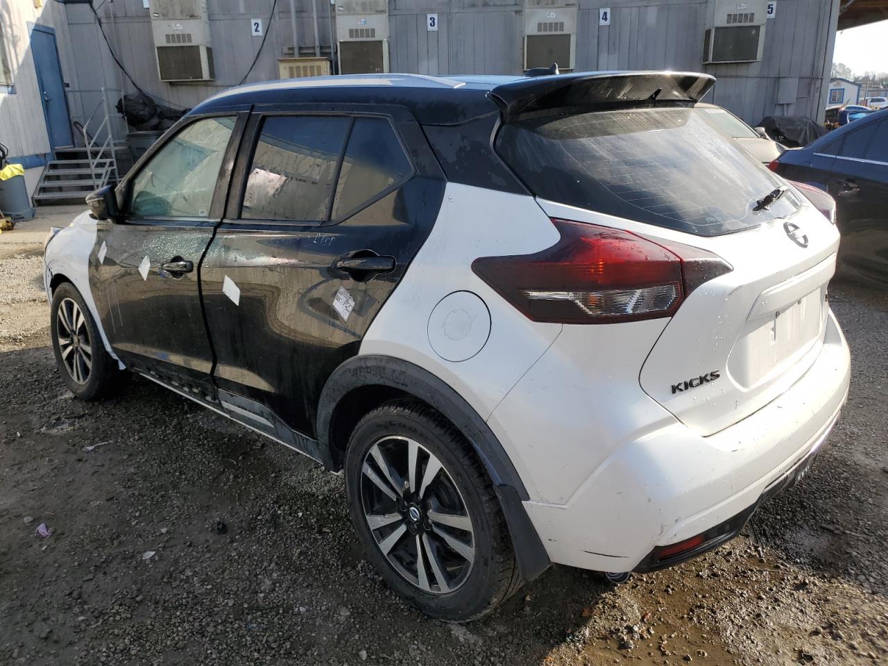 2018 Nissan Kicks - Image 2