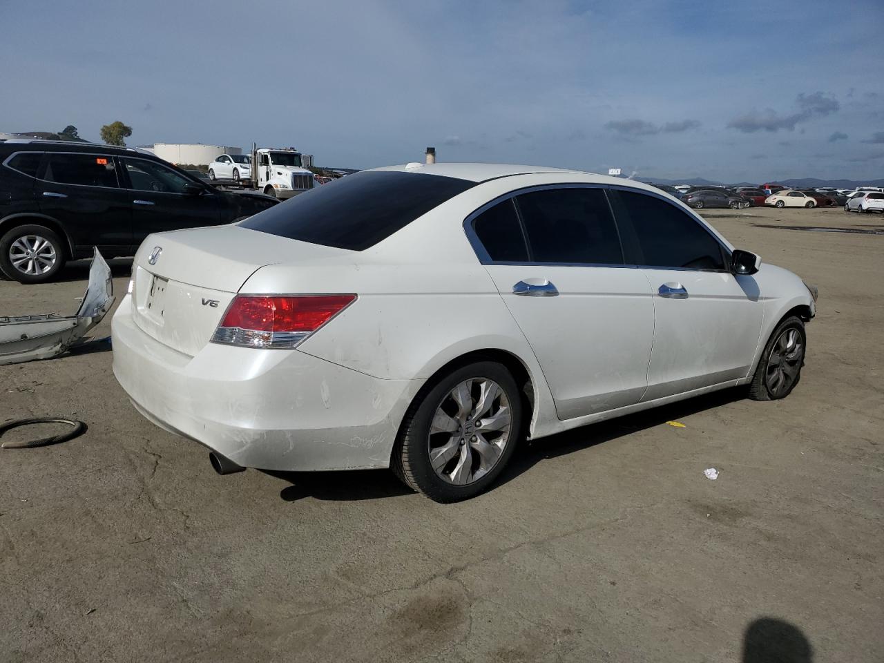 2010 Honda Accord - Image 3