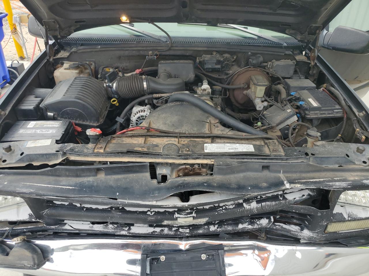 1998 Chevrolet GMT-400 - Image 11