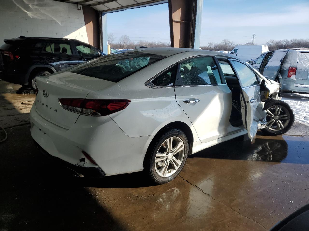 2018 Hyundai Sonata - Image 3