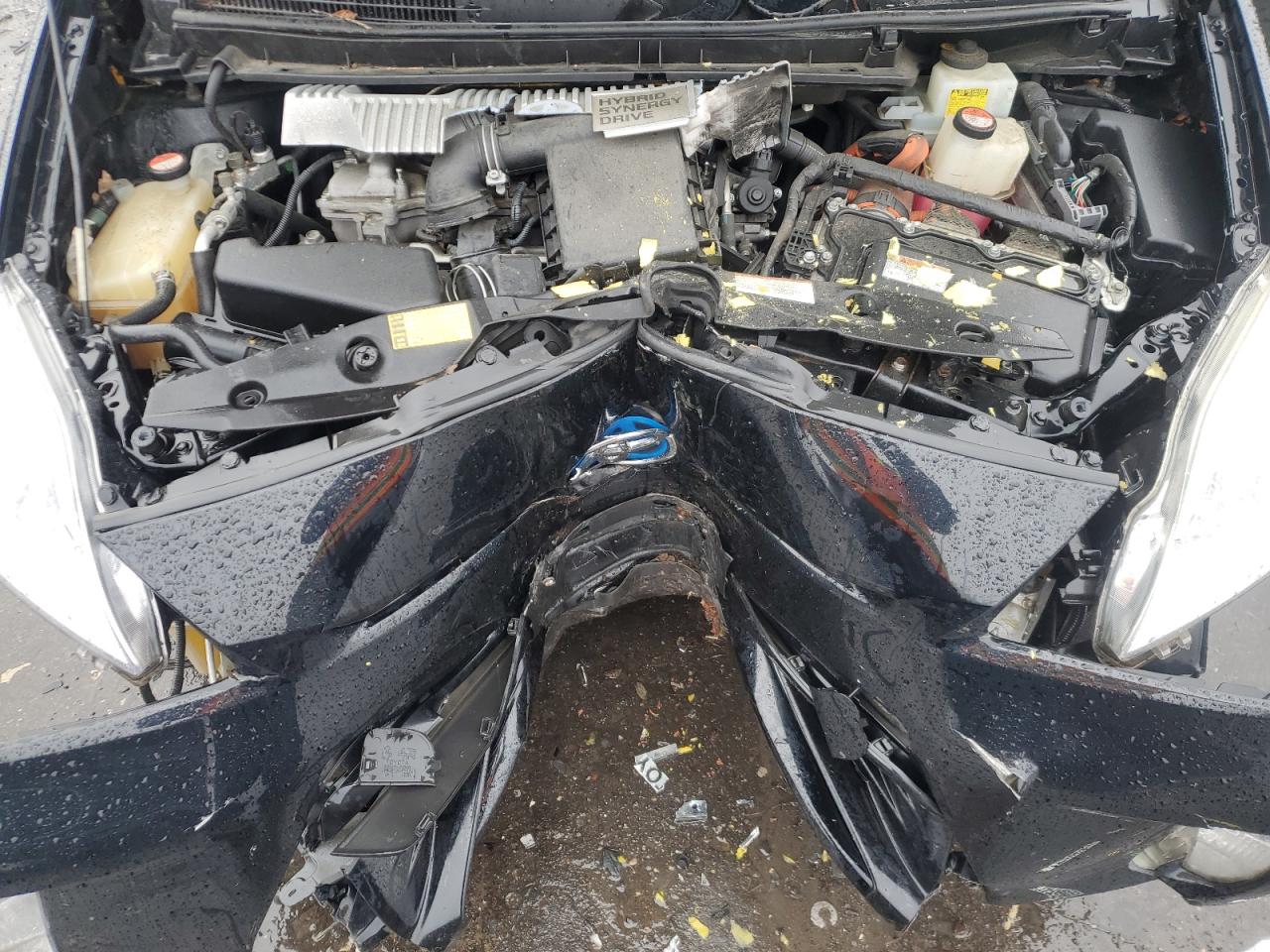 2015 Toyota Prius - Image 11
