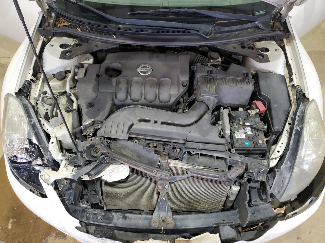 2011 Nissan Altima - Image 11