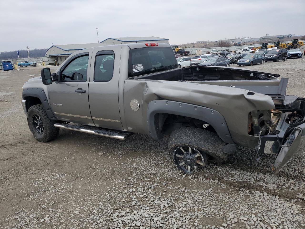2012 Chevrolet Silverado - Image 2