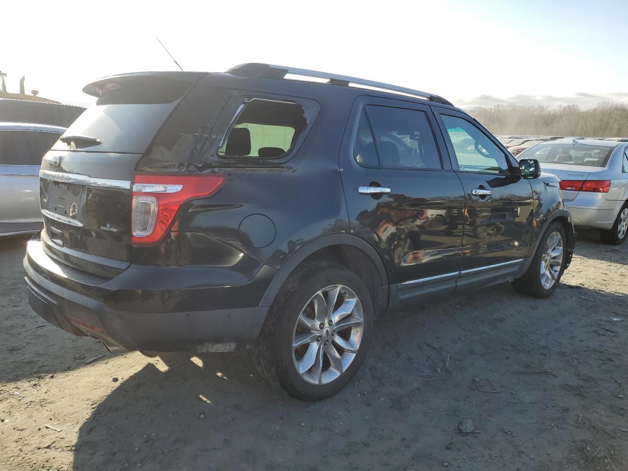 2012 Ford Explorer - Image 3