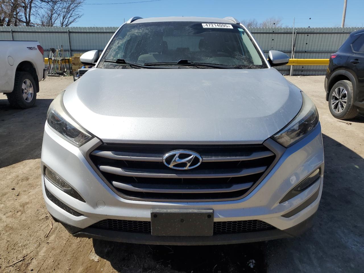 2016 Hyundai Tucson - Image 5