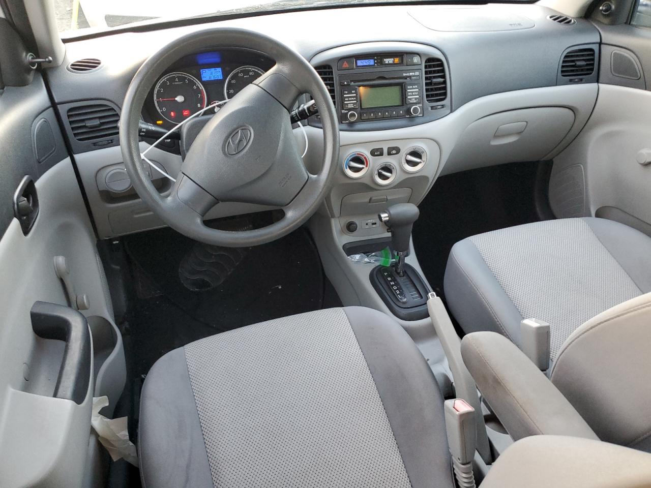 2011 Hyundai Accent - Image 8