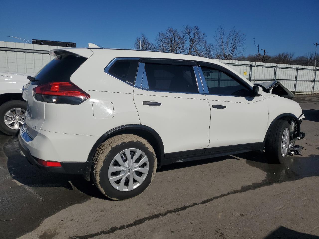JN8AT2MV8HW014433 NISSAN ROGUE 2017