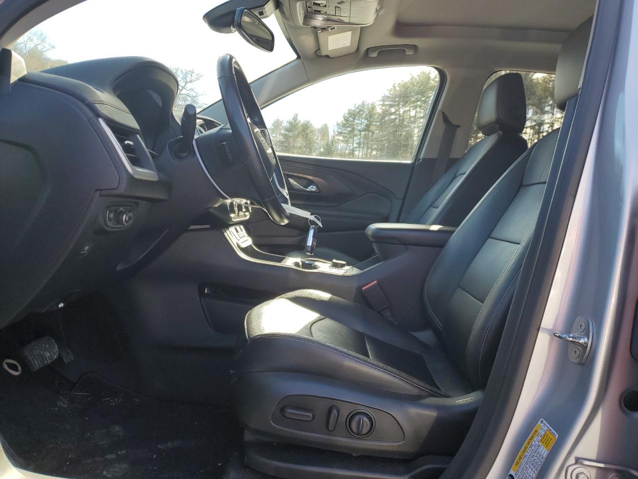 2021 GMC Terrain - Image 7