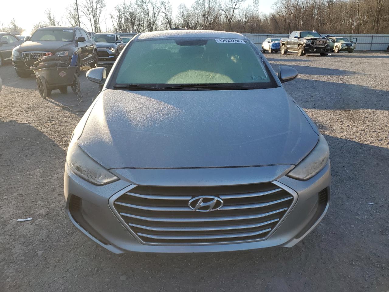 2017 Hyundai Elantra - Image 5