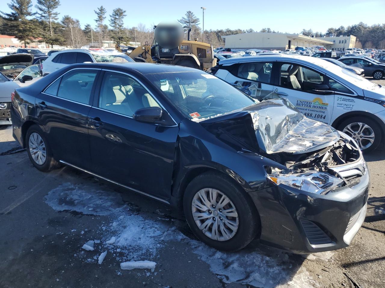 2012 Toyota Camry - Image 4